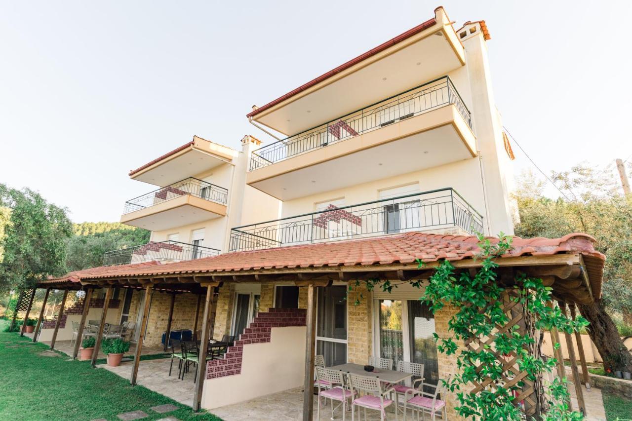 Family Villas فوروفورو المظهر الخارجي الصورة